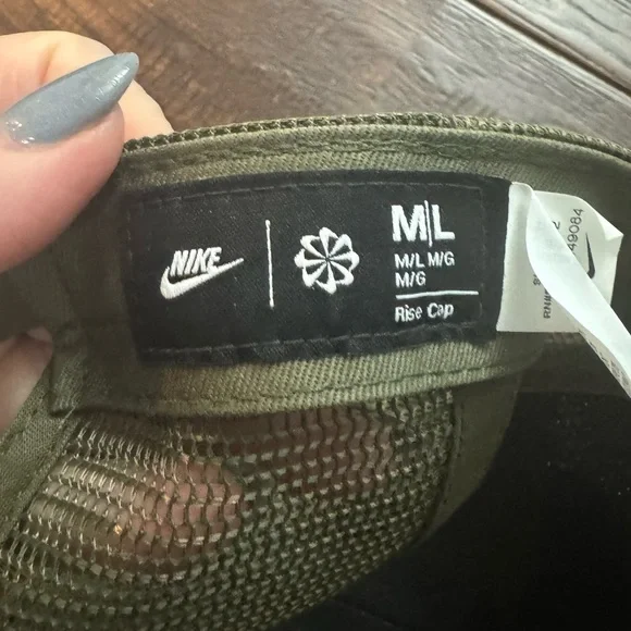 Mens Nike Olive Green Trucker Hat Size M/L - Picture 11 of 16